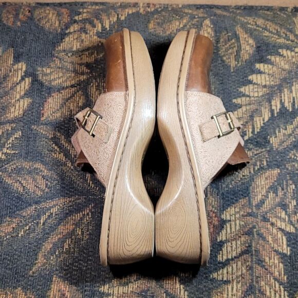 Women's Naot Avignon Clog - Picture 4 of 6